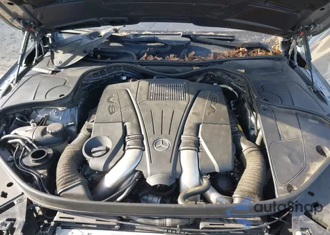 2015 Mercedes-Benz S 550 4Matic z USA, uszkodzony, nr VIN WDDUG8FB5FA135553